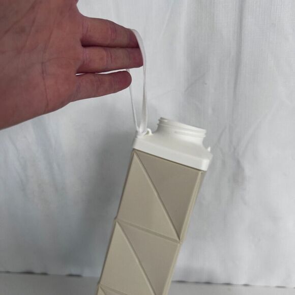 Collapsible Water Bottles Set of 2 Portable Drink Container Space Saver Gorpcore - Picture 4 of 8